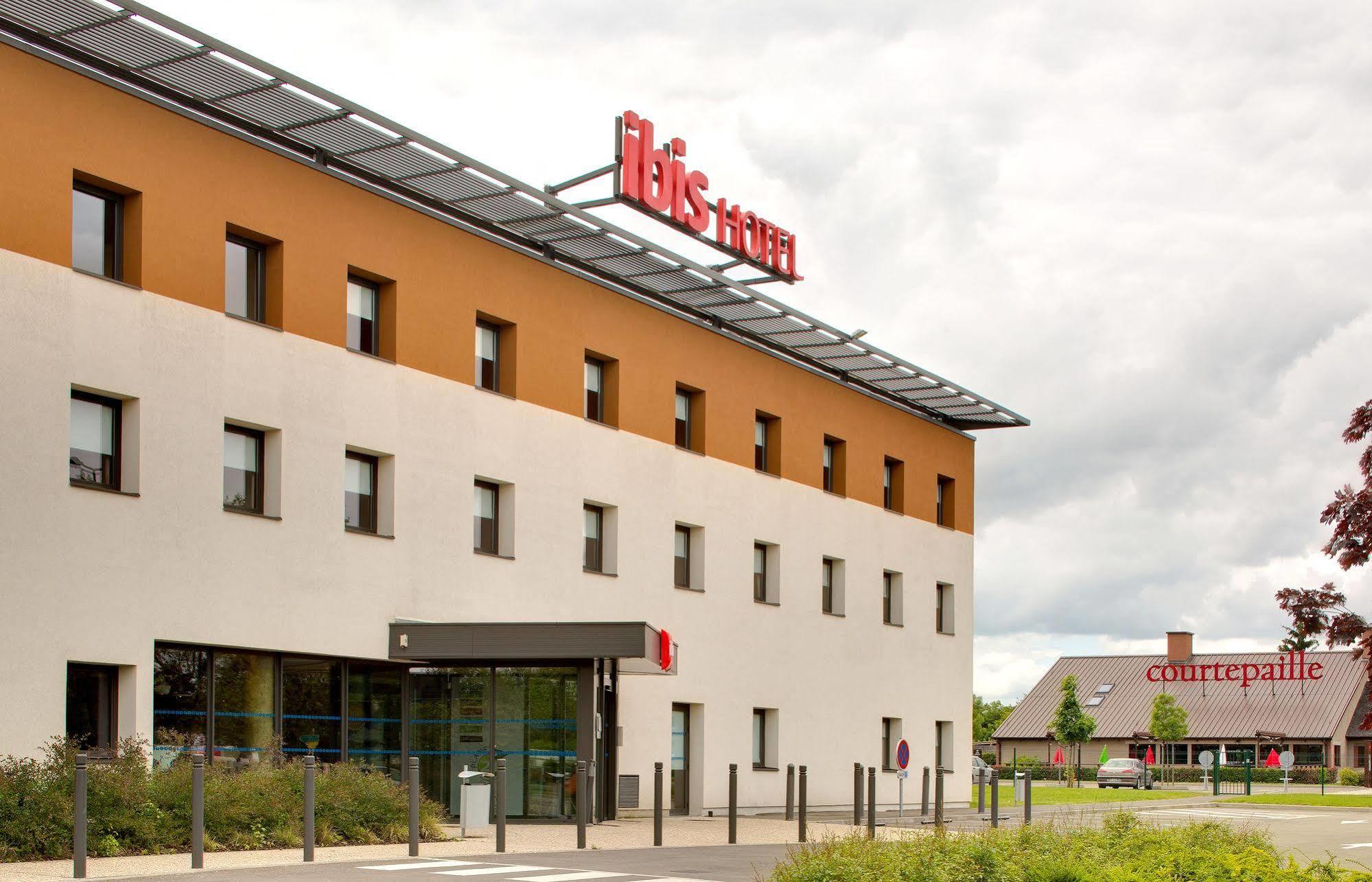 Hotel Ibis Montceau Les Mines Esterno foto